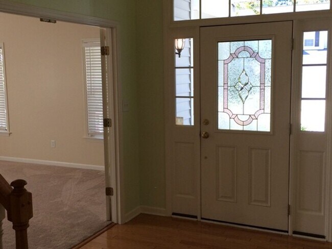 Building Photo - Stunning, Spacious Home in Prime Apex Location – Zoned for Top-Rated Apex Schools!