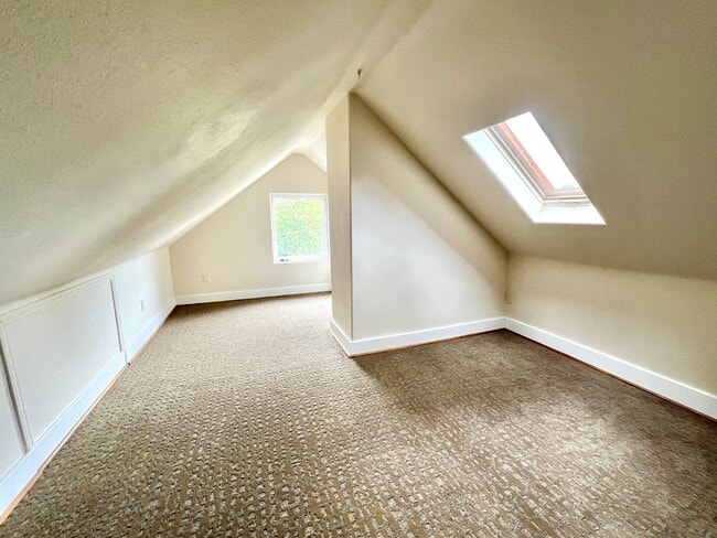 Building Photo - ROSEG01