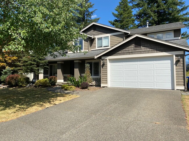 Primary Photo - Spacious North Bend Home- 50% off 1 mo!! *