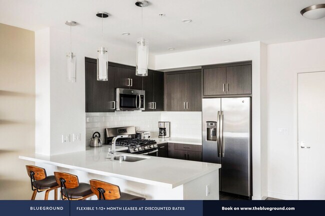 Building Photo - Domain Weho, 7141 Santa Monica Blvd