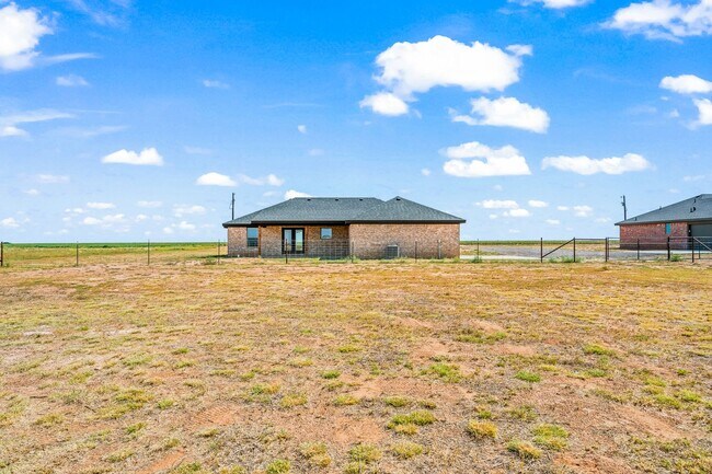 Building Photo - 10625 East C R 7400