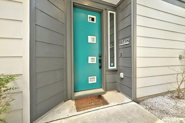 Building Photo - 1412 Waterloo Shore Ln