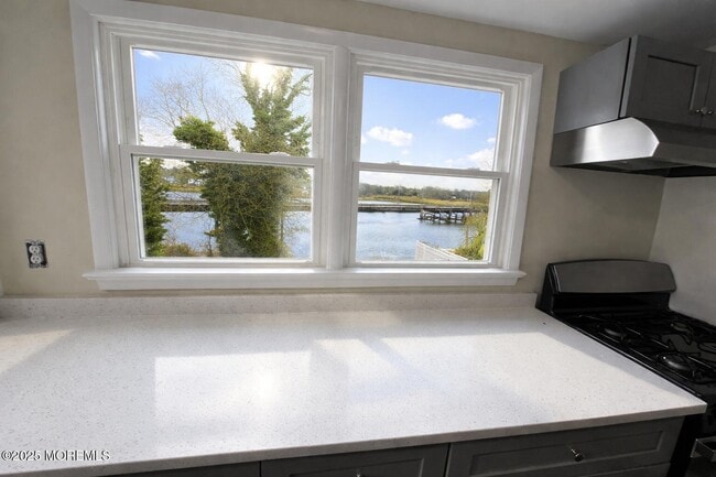 Building Photo - 23 Rector Pl