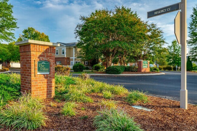 Building Photo - 4102 Regency Ct