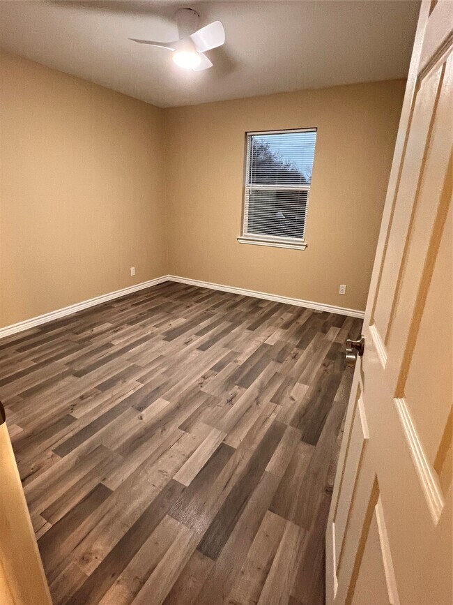 Building Photo - 27803 Calvert Rd