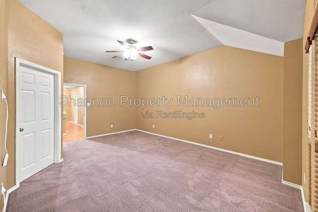 Building Photo - 16551 Pentonshire Ln