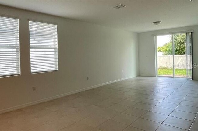 Building Photo - 3094 Laurel Oak Ln