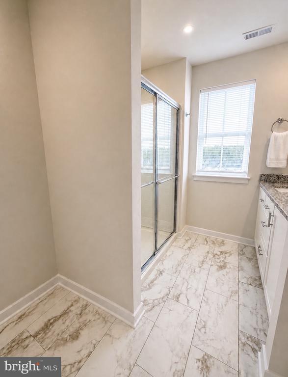 Building Photo - 4913 Brookside Ct