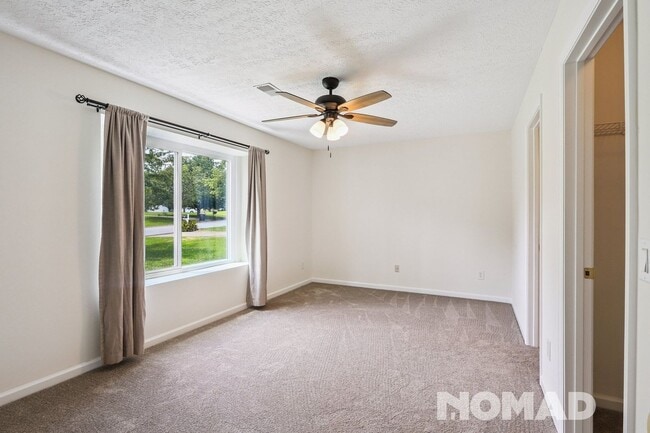 Building Photo - 1015 Chelsea Dr