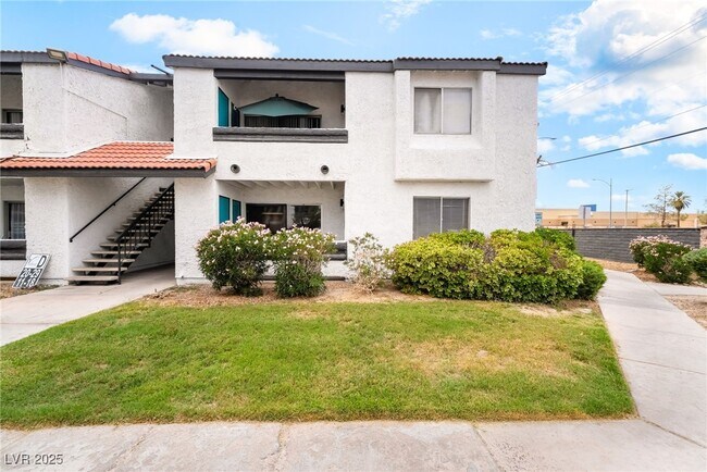 Primary Photo - 1455 E Katie Ave