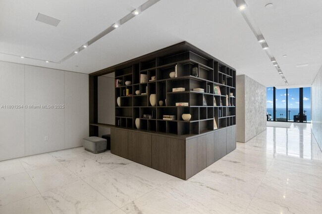 Building Photo - 17141 Collins Ave