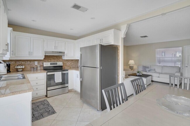 Building Photo - 222 SW 1st St