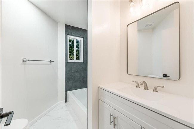 Building Photo - 11916 Moss Point Ln