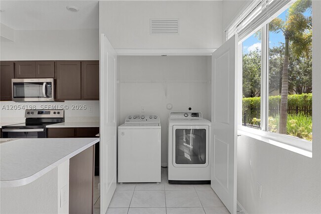 Building Photo - 20817 NW 9th Path