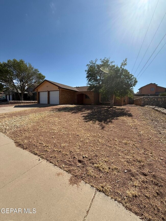 Building Photo - 1670 Jones Ln