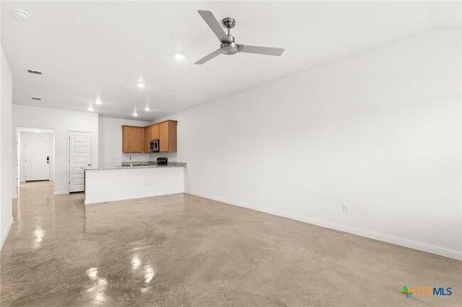 Building Photo - 912 Cherry Laurel Ln