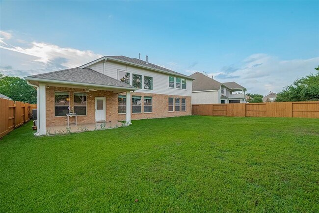 Building Photo - 8307 Red Rooster Ln