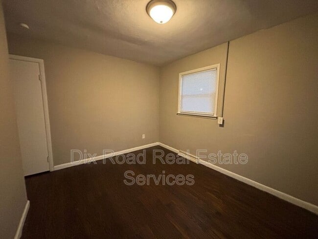 Building Photo - 2237 Carolina St