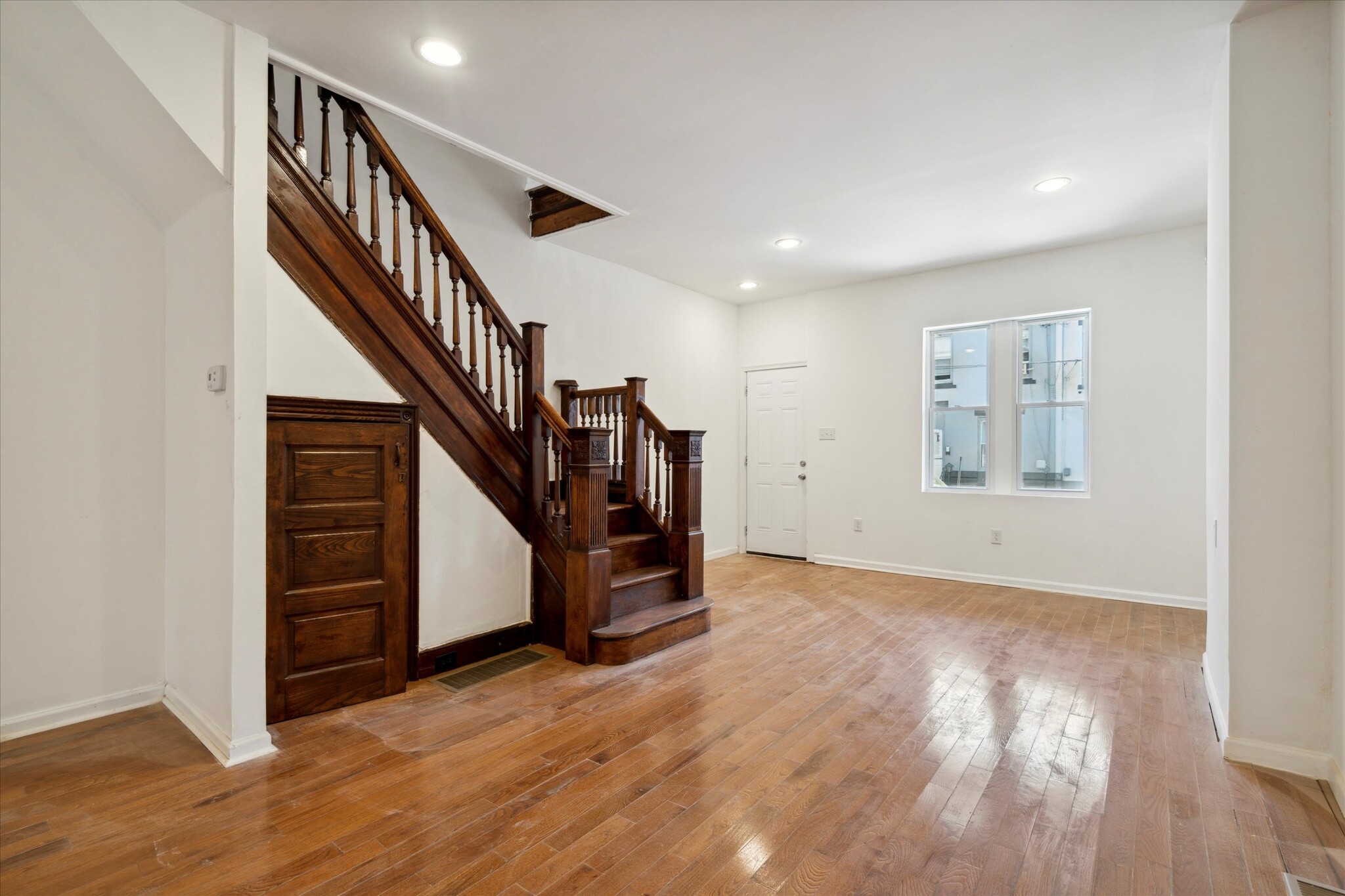 Building Photo - 1836 N 28th St