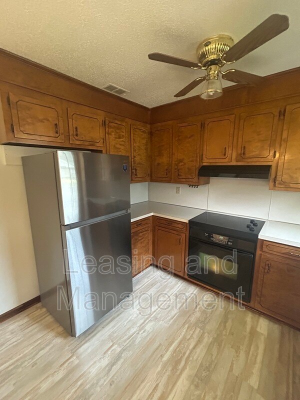 Building Photo - 7744 Rosin Dr