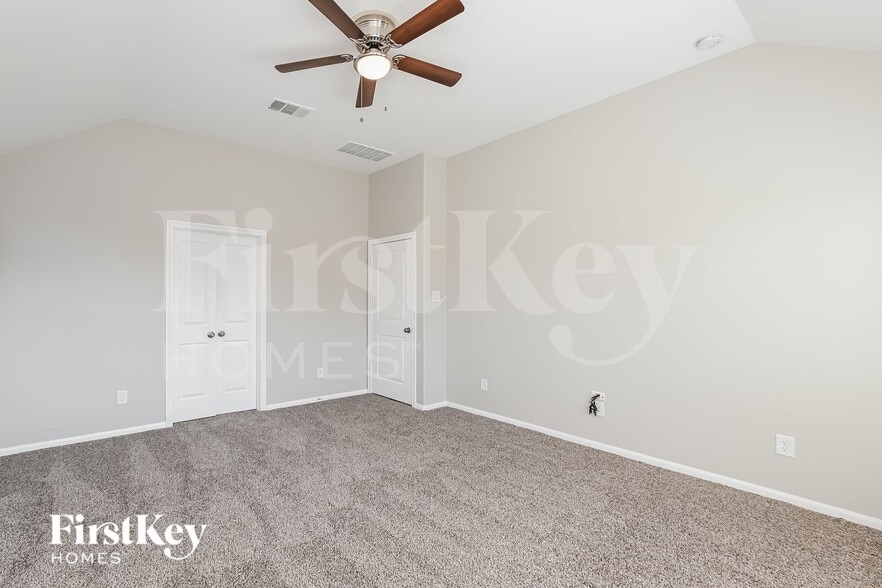 Building Photo - 31206 Harmony Falls Ct