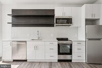 Building Photo - 1201 Vine St