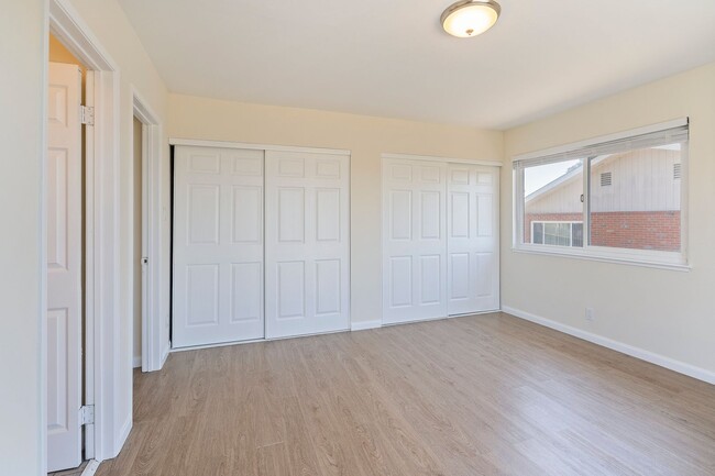 Building Photo - 5306 Bayview Ave