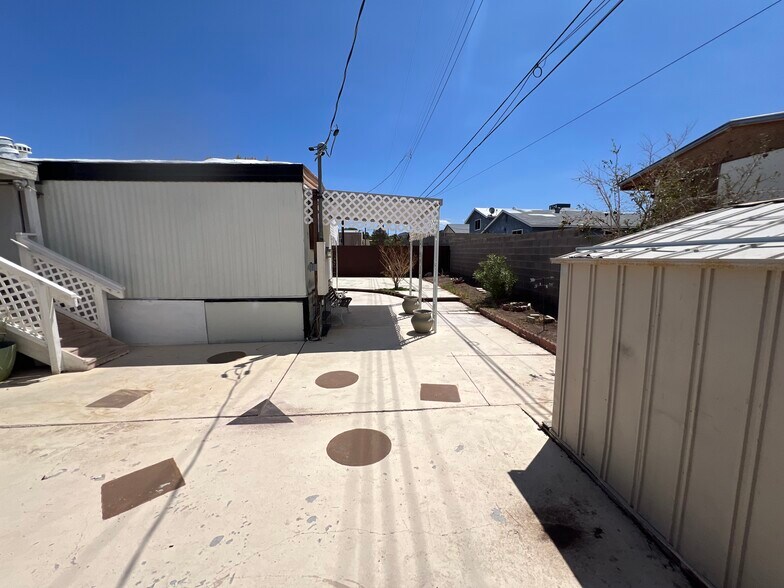 Building Photo - 252 Mojave Ln