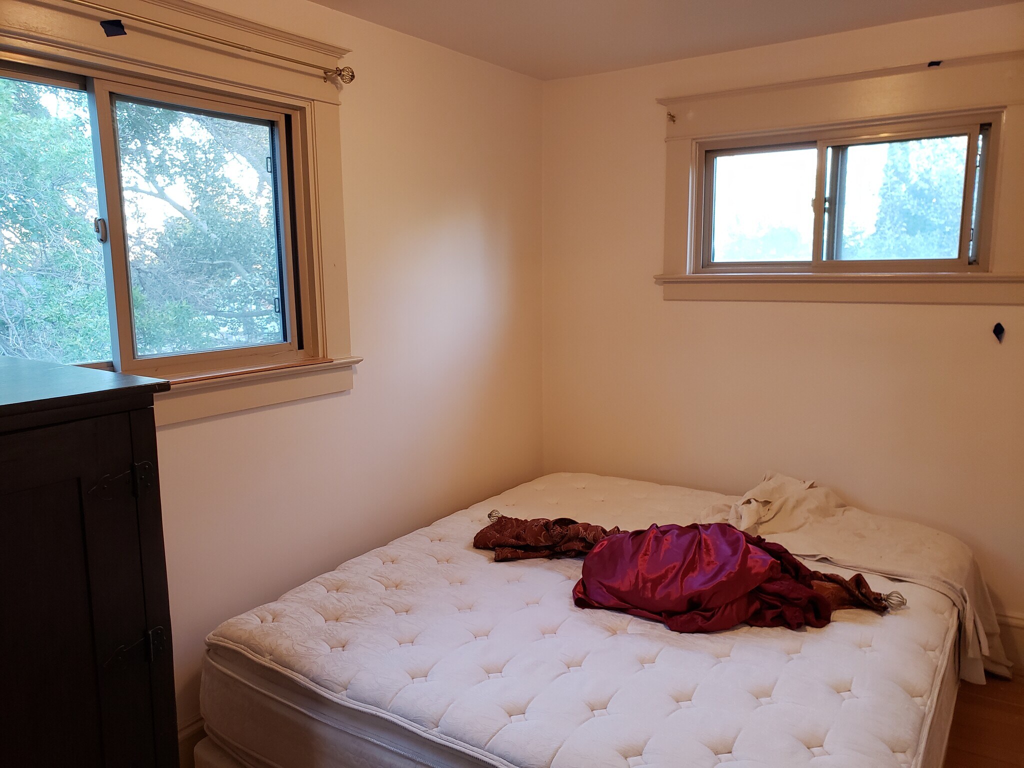 Apt 2 Bedroom - 319 N 3rd St