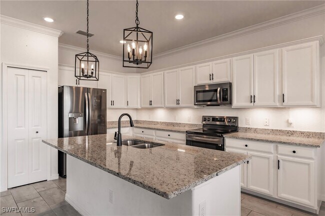 Building Photo - 14599 Cantabria Dr