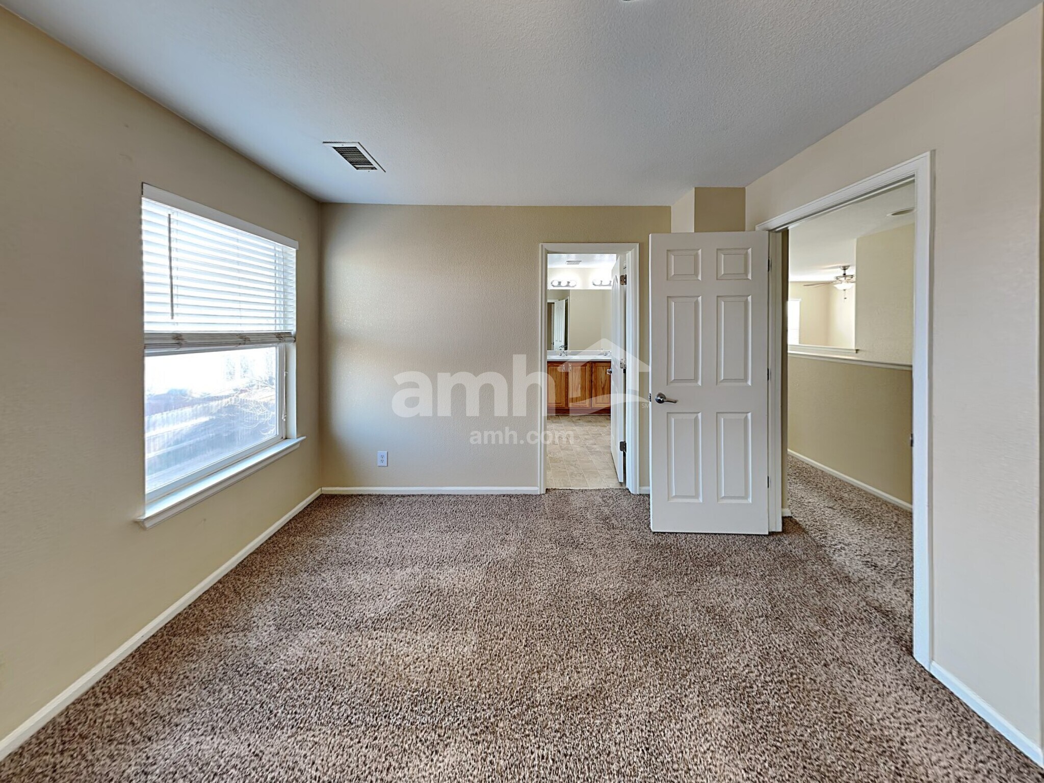 Building Photo - 5568 Joplin St