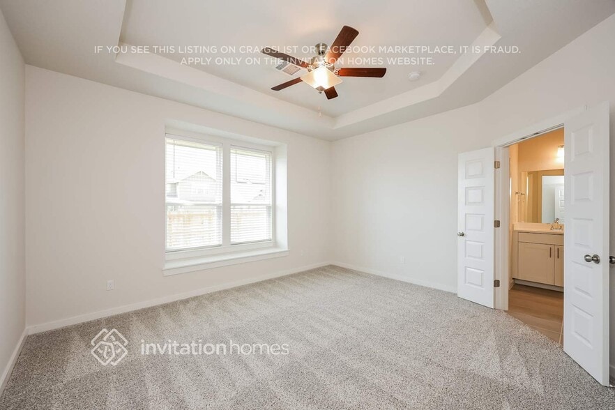 Building Photo - 4727 Audubon Pl