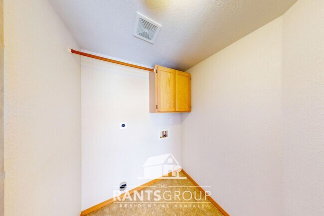 Building Photo - 4108 Alabaster St SE