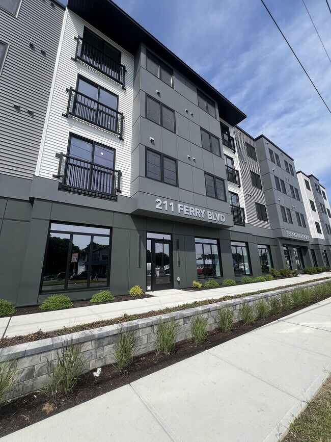 Building Photo - 211 Ferry Blvd