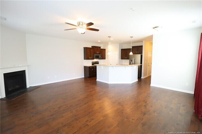 Building Photo - 408 Starkey St