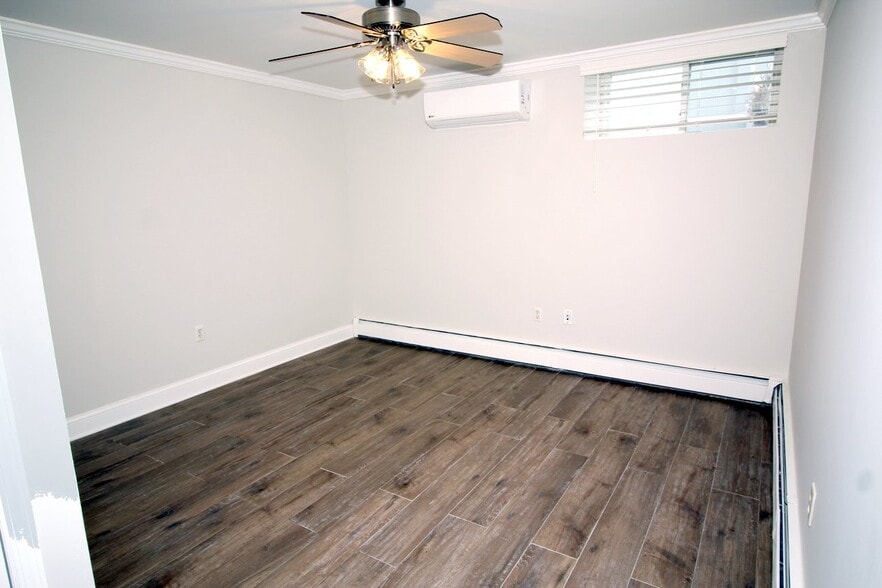 Building Photo - 34 Morris St