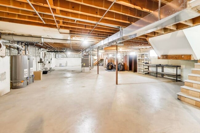 Building Photo - 1108 Fortuna Ave