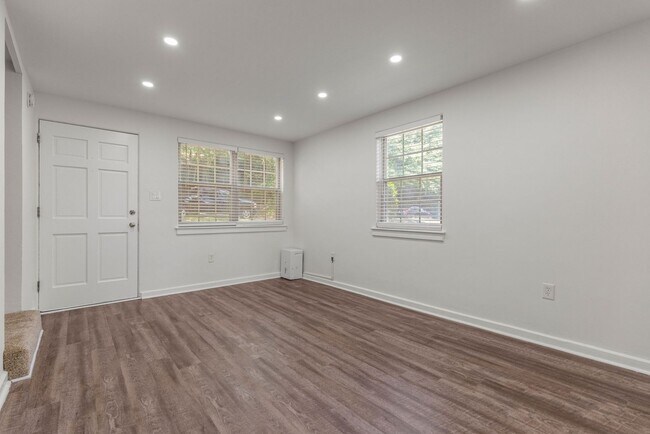 Building Photo - 53 Faris Cir