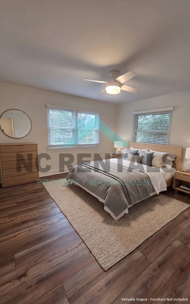 Building Photo - 706 Hedrick Dr