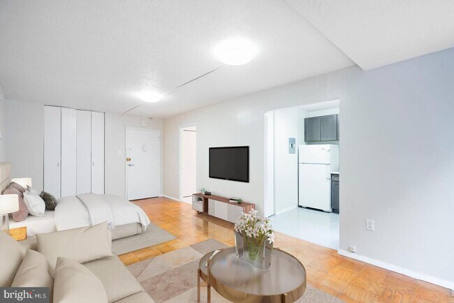Building Photo - DC Studio Near Logan and DuPont Circle