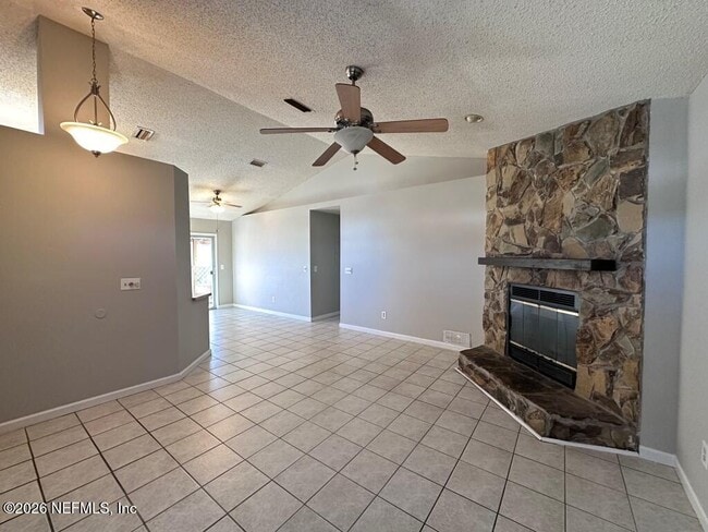 Building Photo - 1261 Montecello Dr