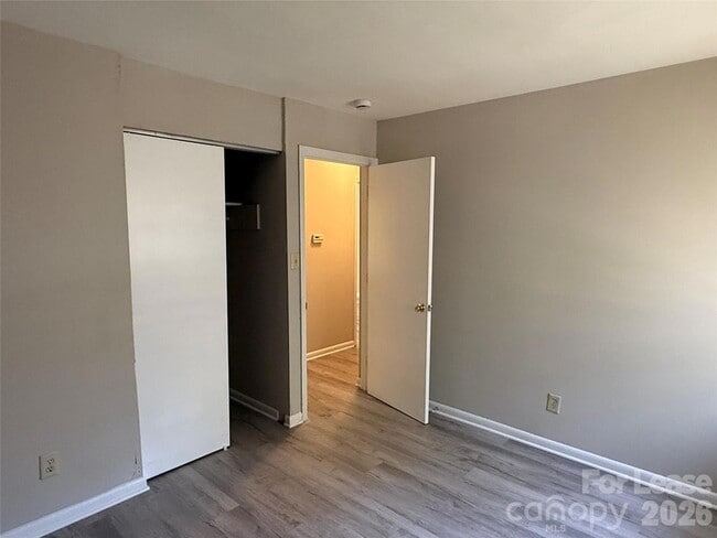 Building Photo - 524 Echodale Dr