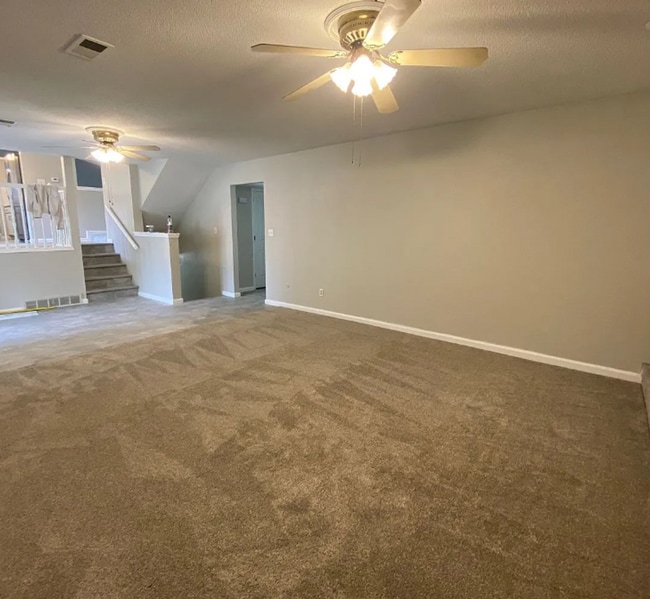Building Photo - Comfort & Convenience in West Greeley