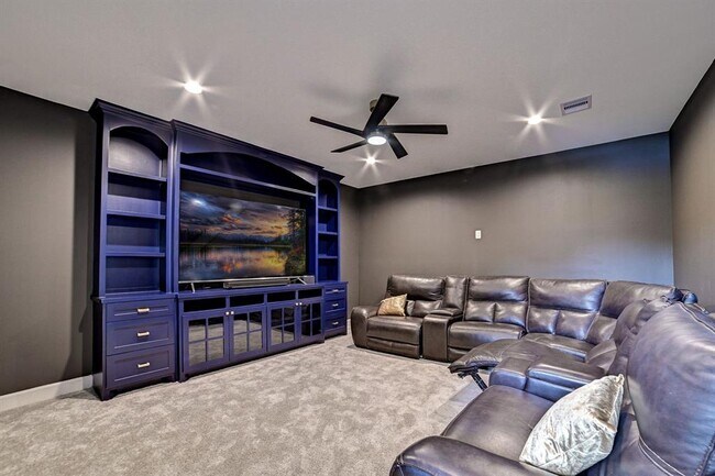 Building Photo - 26511 Meadow Ln