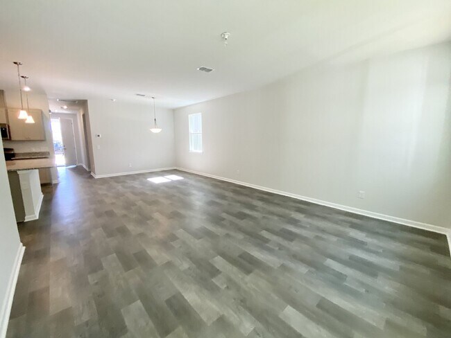 Building Photo - Four Bedroom Home in The Lakes at New Rive...