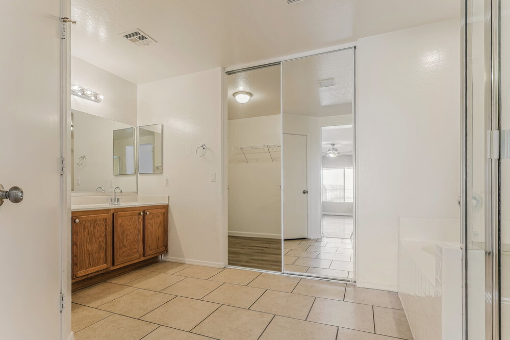 Building Photo - 3152 E San Manuel Rd