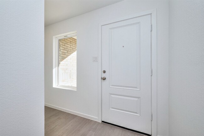 Building Photo - 18224 Pontecorvo Ln
