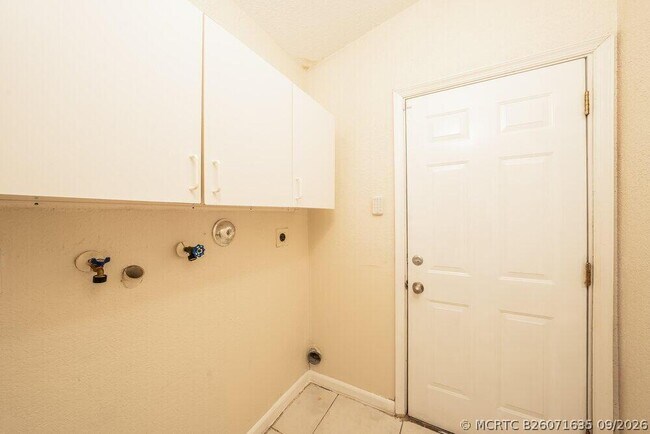 Building Photo - 11034 Harbour Springs Cir