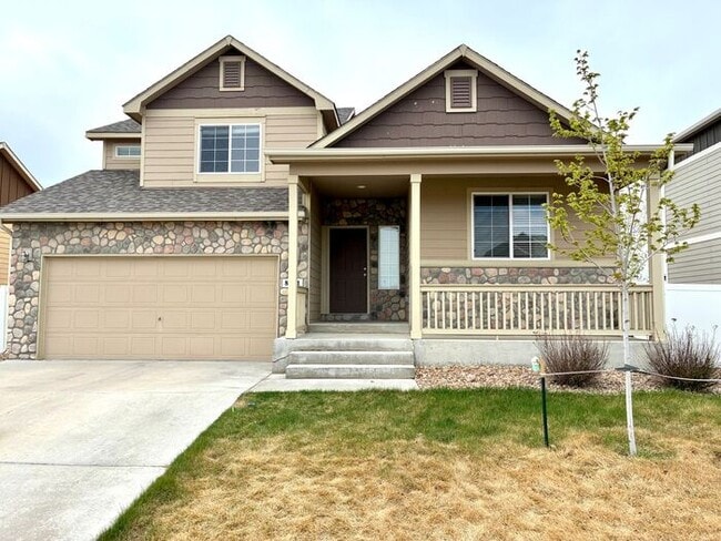 Building Photo - Beautiful 4 Bedroom Two-Story Home in Windsor!