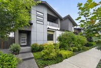 Building Photo - 32838 Ten Trails Pky SE